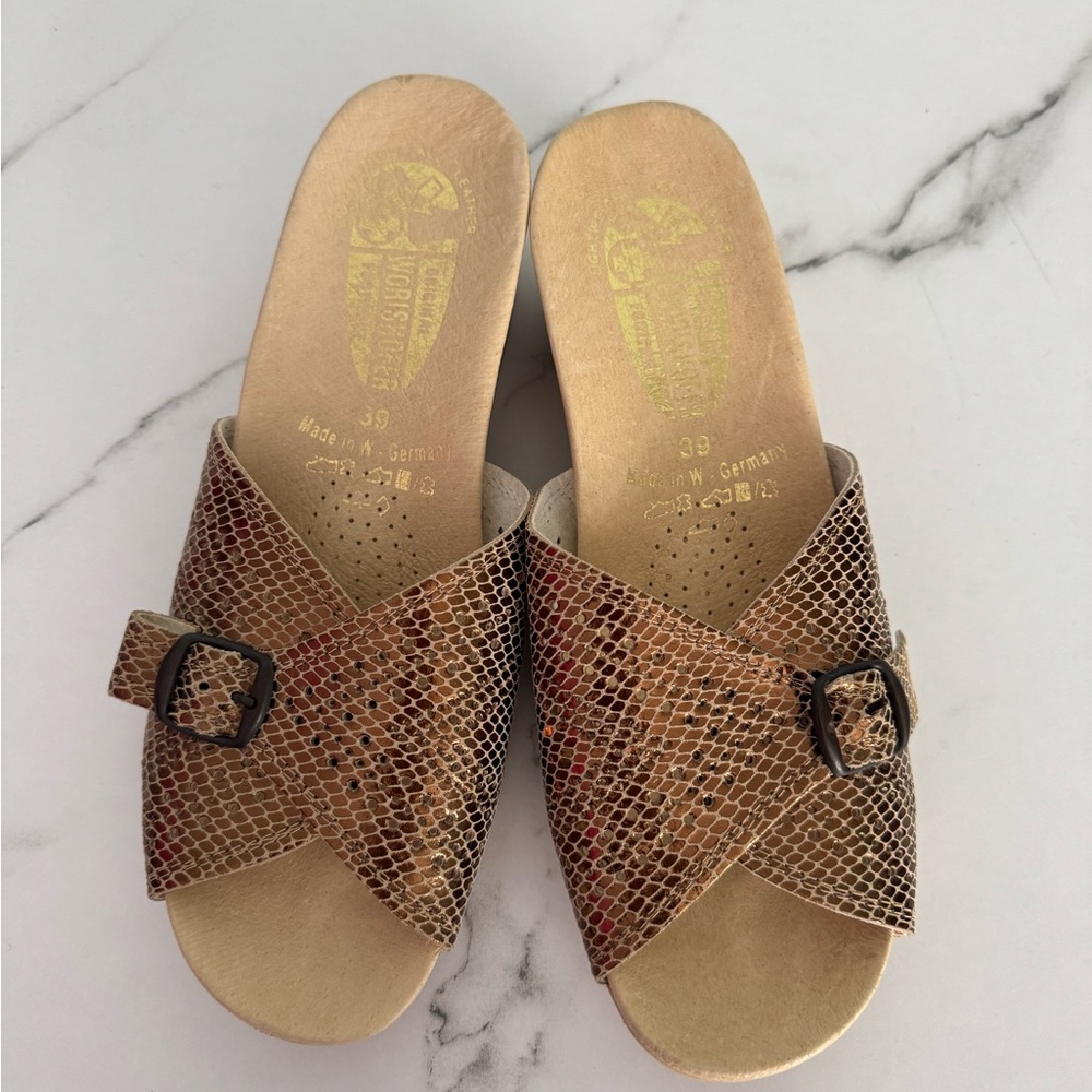 WORISHOFER NWOT Bronze Metallic Snake Skin Print Wedge Sandals size 39